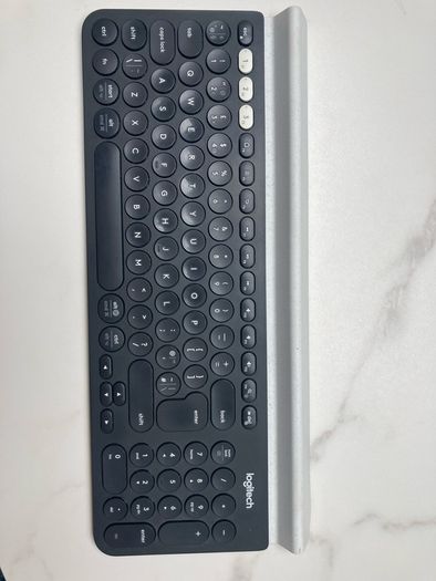 Logitech K780 Multi-Device Wireless Keyboard