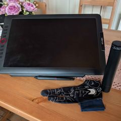Xp Pen Pro 15.6 inch Graphics Tablet