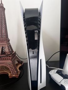 PS5 Original Disc Edition + 2 Controllers (White & Green Camo)