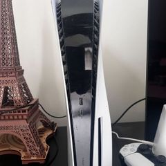 PS5 Original Disc Edition + 2 Controllers (White & Green Camo)