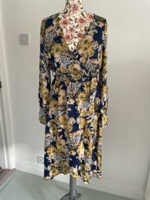 dress bnwt wrap dress ichi brand size small navy patterned 10/12