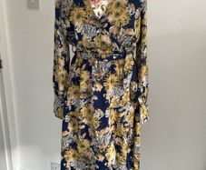 dress bnwt wrap dress ichi brand size small navy patterned 10/12