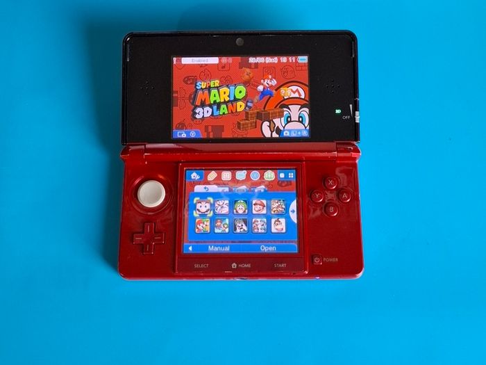 3DS Metallic Red
