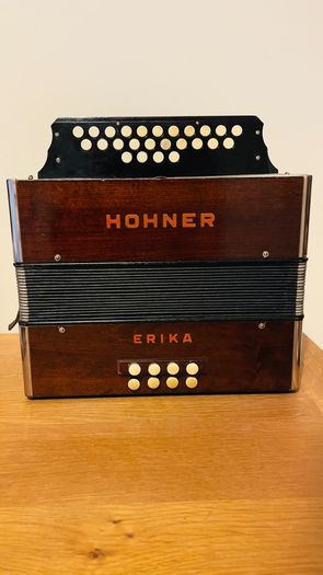 Vintage Hohner Bb/Eb Accordion 2 1/2 row