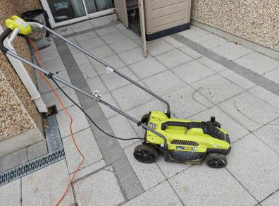 Ryobi Electric Lawnmower