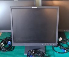 Lenovo 19 Monitors