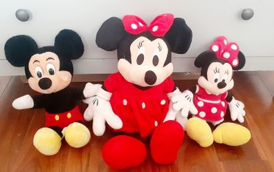 Brand New Minnie Mouse/Mickey Mouse plush and hair accessories
