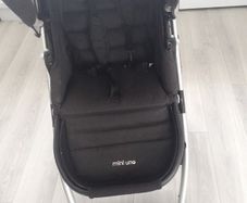 Complete Travel system consists of Pram basinet.Buggy basinet .and  car seat  with isofix  base size 0-13kg
