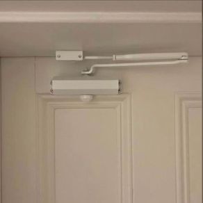 Door closer