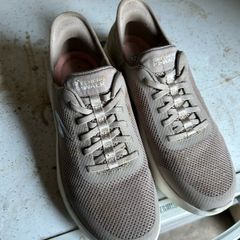 Skechers Slip Ins Size 7