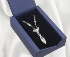 Swarovski necklace, new