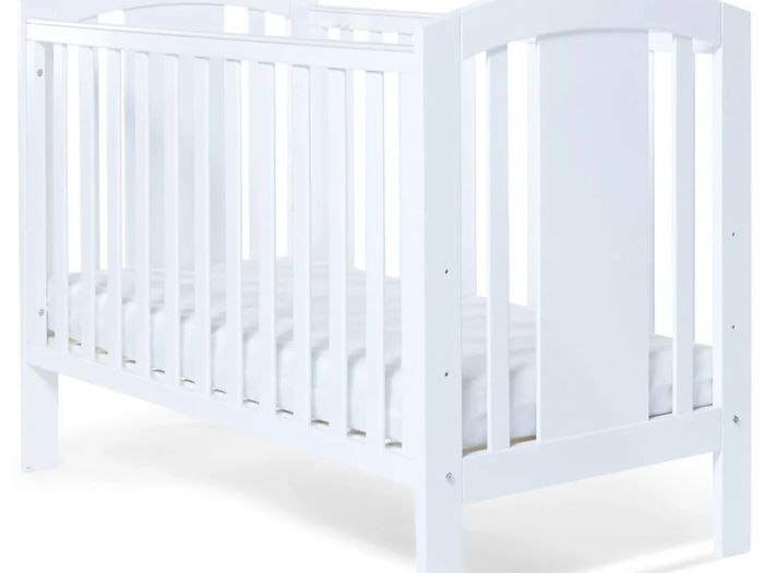 baby's cot