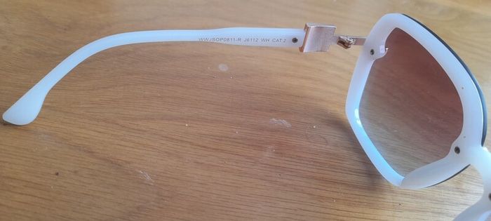 Jessica Simpson  Square Metal Aviator Pilot Sunglasses in Rose Gold & White