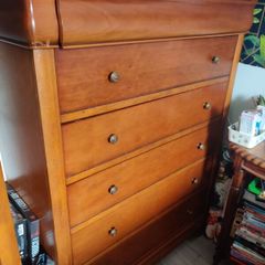 Stunning set of Gola Mahogany Wood furnitures