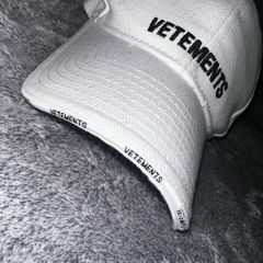 Cap Vetements