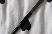Laura Mercier make up brush - secret brightening powder brush