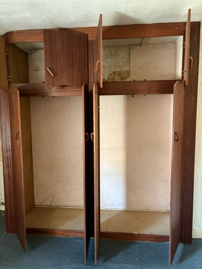 built in wardrobes