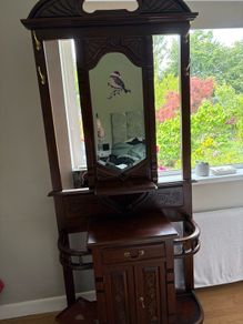 coat stand