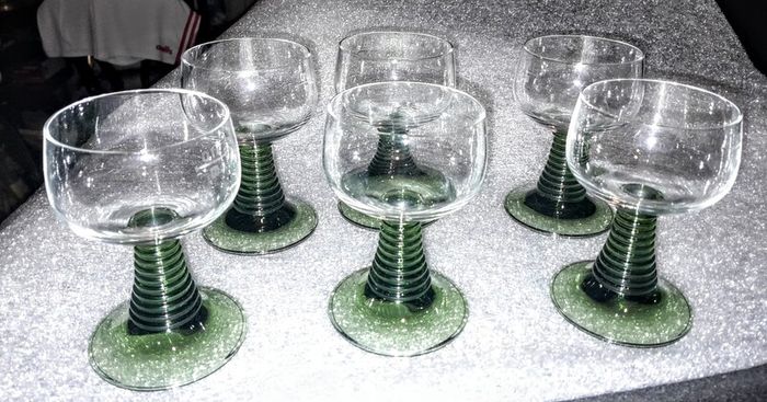 6 green  Alsace glasses