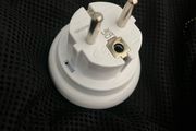 EU to UK power socket adapter convertor
