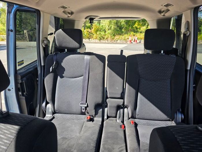 2013 Nissan Serena
