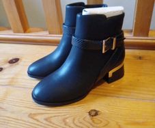 BNWT Size 1 River Island Buckle Boots