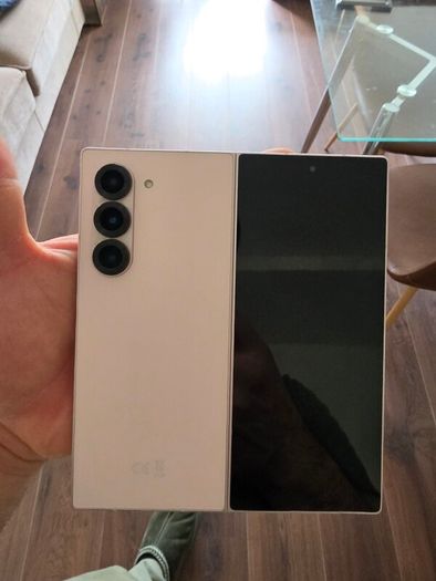 Samsung Galaxy Z Fold 6