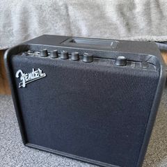 Fender Mustang LT25