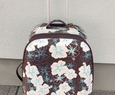 Large suitcase, good condition
