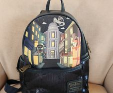 loungefly backpack (new)