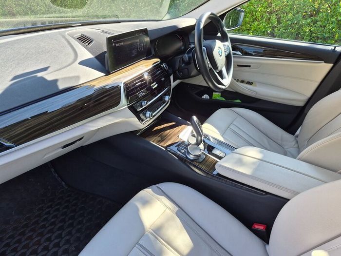 Bmw 530e Se 2019 (192)