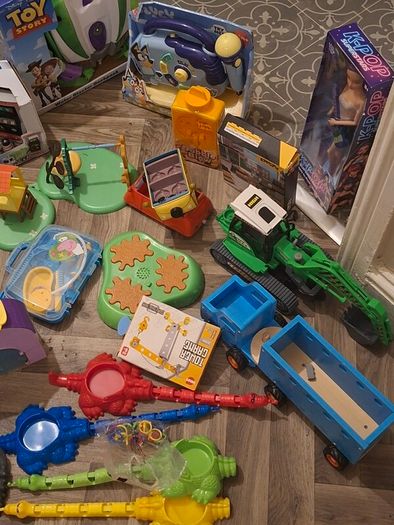 toys