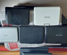 5 Portable DVD Players, all working, but no charges for them, all in very good condition