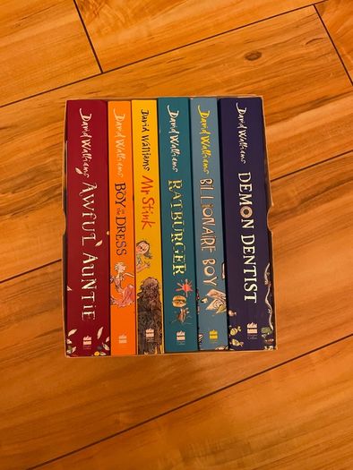 Set of 6 David Walliams books
