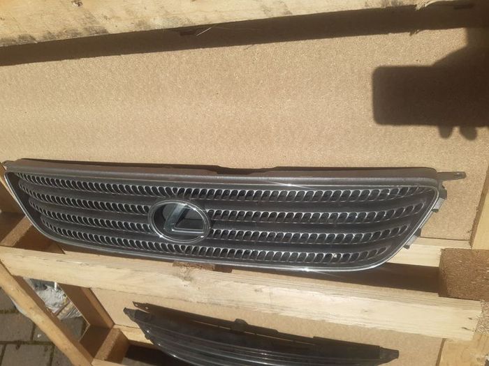 lexus is200 grill