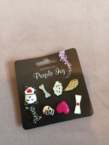 8 pack retro pin badges