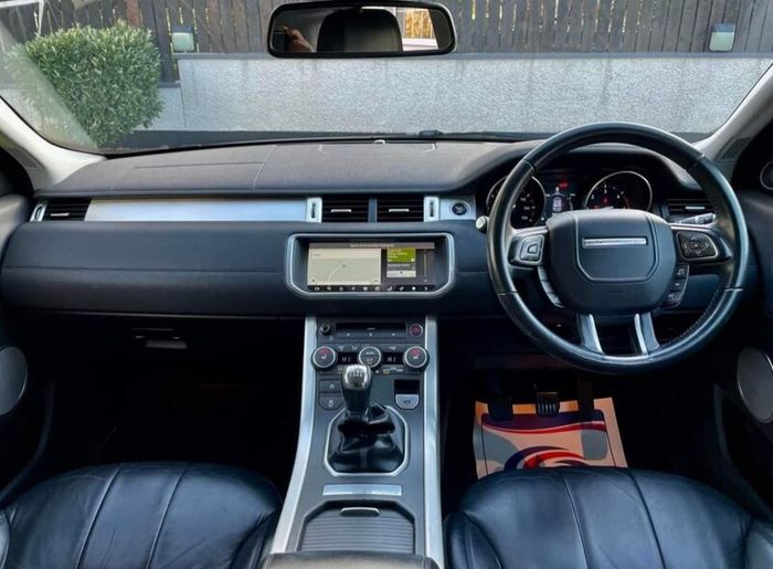 Range Rover Evoque  2 years NCT (March 2028)