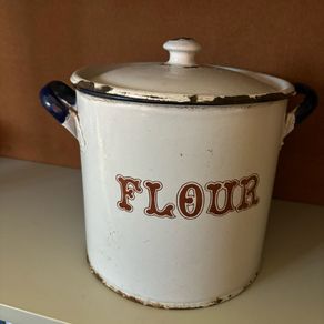 Enamel Vintage Floor Pot