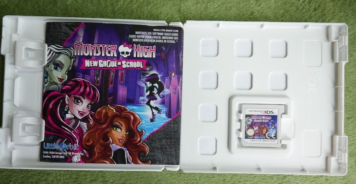 3DS Monster High: New Ghoul in School