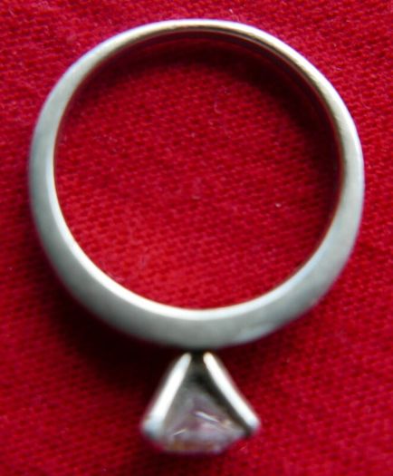 Vintage Sterling Silver 925 Statement Solitaire Ring with Round Faceted White Topaz size P  - 3,51g