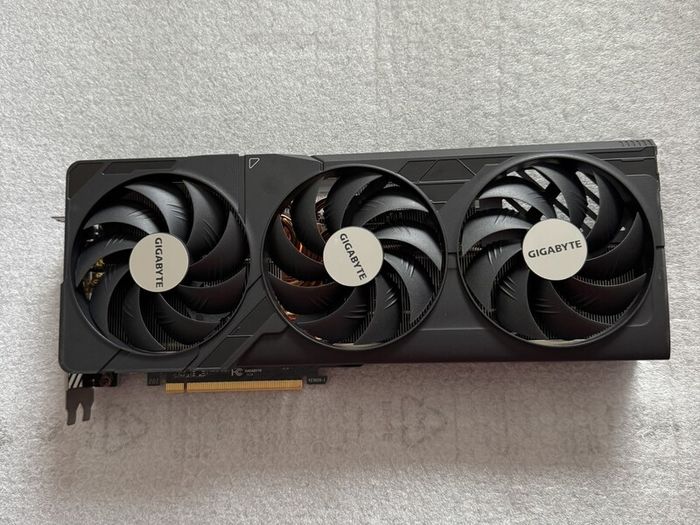 Geforce Rtx 4090 Windforce V2, 24gb 384-bit Gddr6x