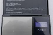 Digital Pocket Scale in BLACK - 500g Electronics Precision Scale with Tare Function and LCD Display - Extreme Accuracy Weighing Scale for Coins, Jewellery, Gold