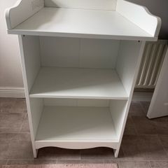 baby changing table