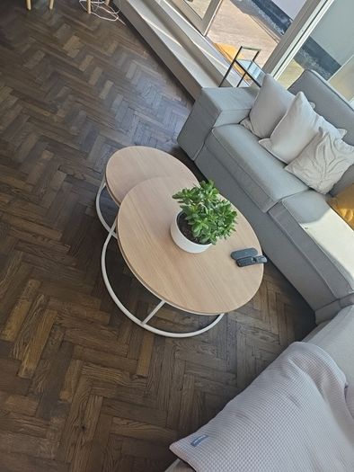 Nest style coffee table