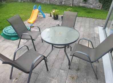 Garden table with 4 chairs