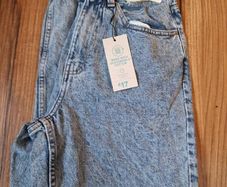 High Waist Mom Jeans Size 8