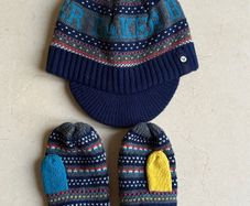 Brand New Ted Baker Hat & Mitts Set