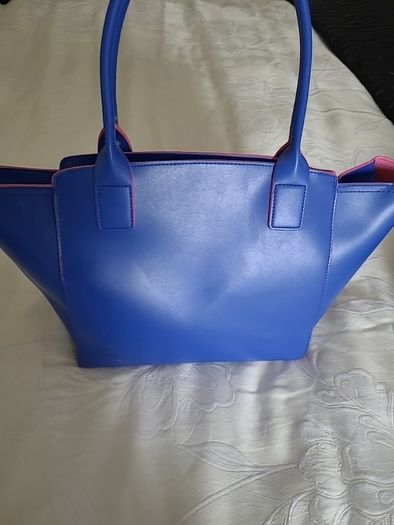 Blue shoulder Handbag with pink trim NEW