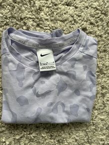 Nike tee M/137-146