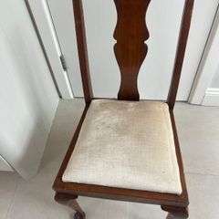Antique Dining room table and 6 chairs